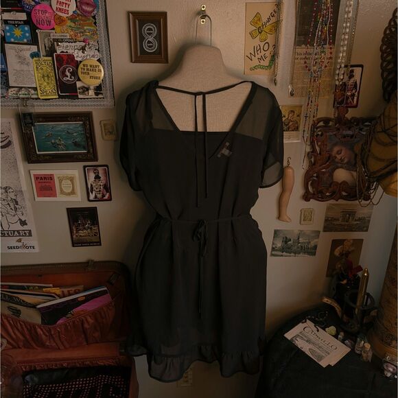 Chiffon V-Neck Mini Dress Women's Medium Black Mesh Short Sleeve Lace Trim - Picture 2 of 6